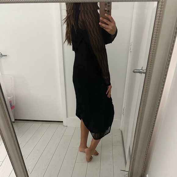 Black V Neck Sheer Sleeve Lace Dress - Picture 7 of 8